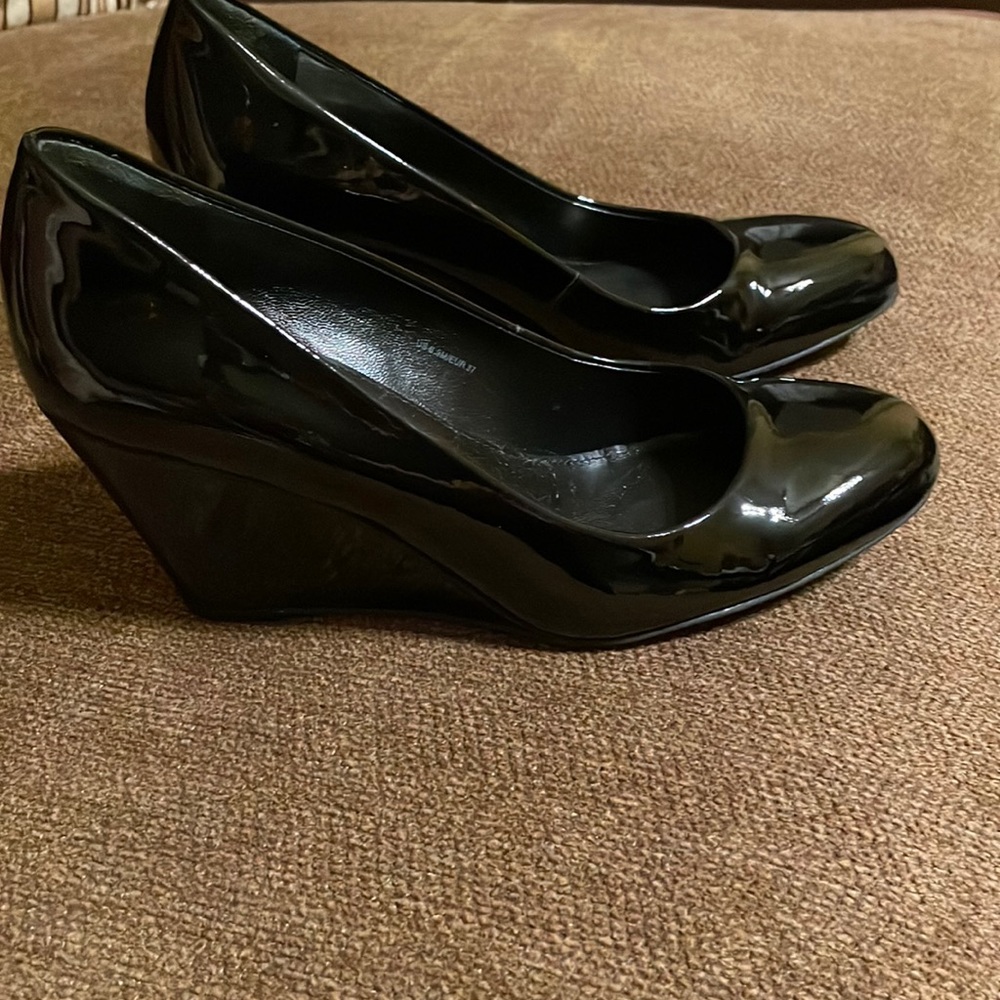 Via Spiga black Patent Leather Wedge Pump , sz 6.5 M